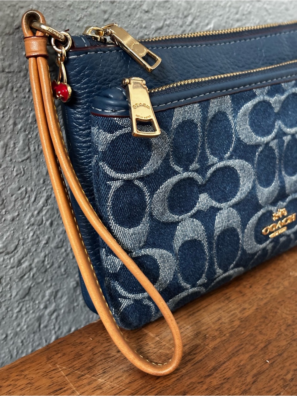 Coach Double Zip Wallet in Signature Denim - Picture 4 of 12